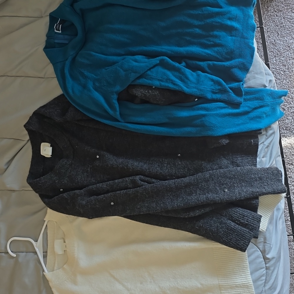 Womens winter bundle, 3 items L - only until 06/10